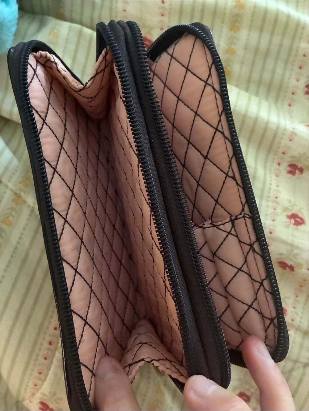 Y2K VINTAGE JUICY COUTURE Striped Pink MAKEUP BRUSH BAG